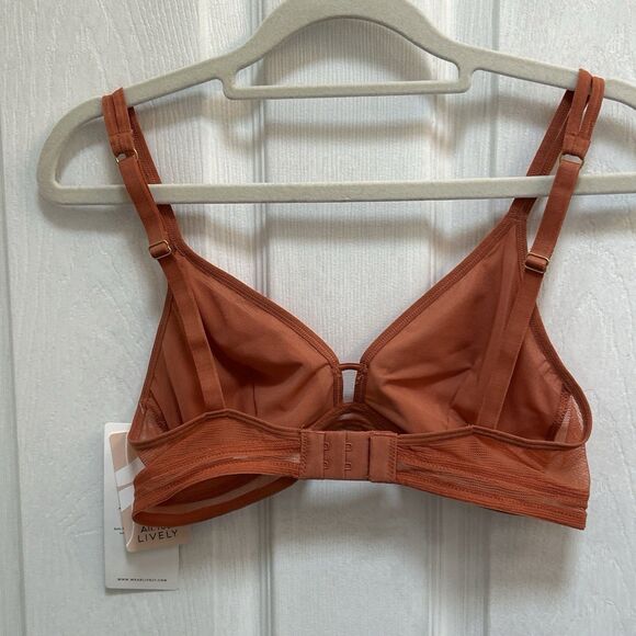 NWT All. You. LIVELY Triangle Bralette Mesh Wireless Bra Size Medium Rust Orange - Picture 7 of 16